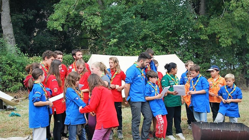Les scouts à la radio !