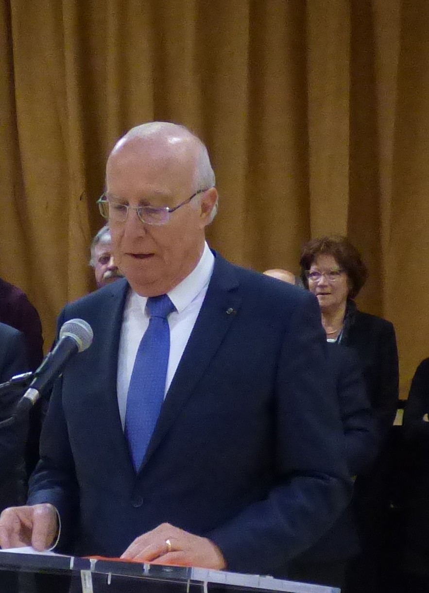 Le maire pendant son allocution