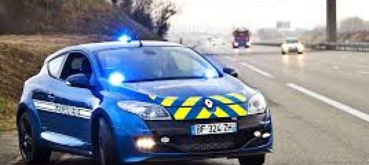 gendarmerie megane.jpg