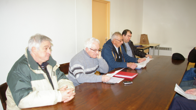 Anciens combattants en assemblée générale 