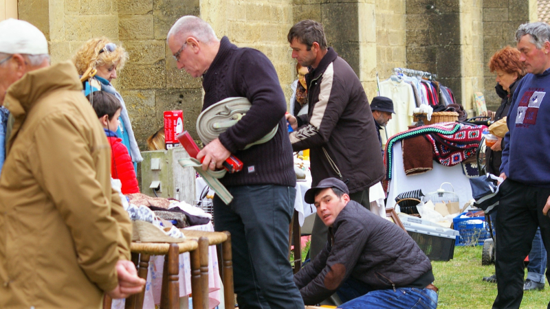 Succès du premier vide grenier 2017