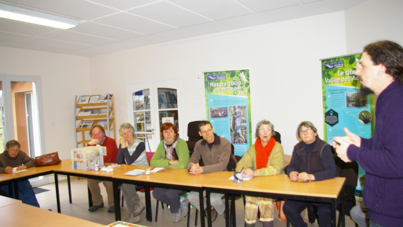L'association Créative à l'Environnement Artpiculture proposait deux ateliers à la maison de l'eau