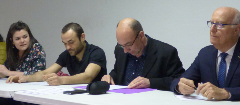 Marciac le comité des fêtes et le club taurin en assemblée