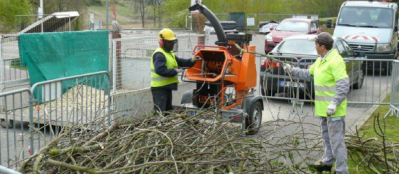 Pavie Sictom Centre : De l'utilité d'une démonstration de broyage de branchages