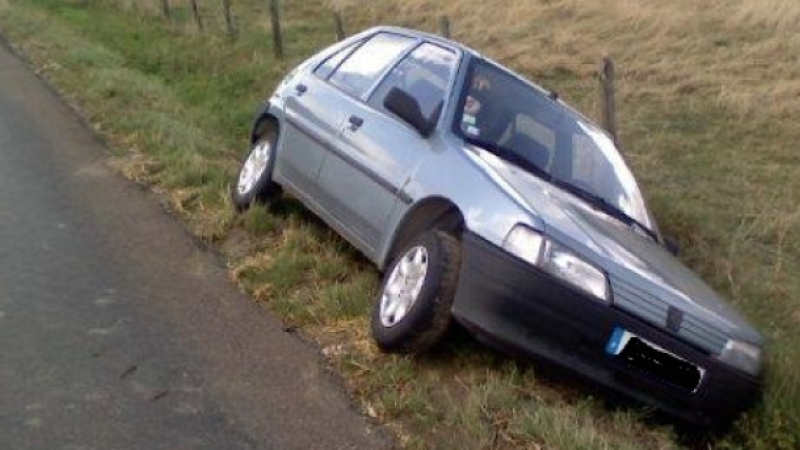Faits divers : Trois accidents de voiture et une toiture qui s'effondre