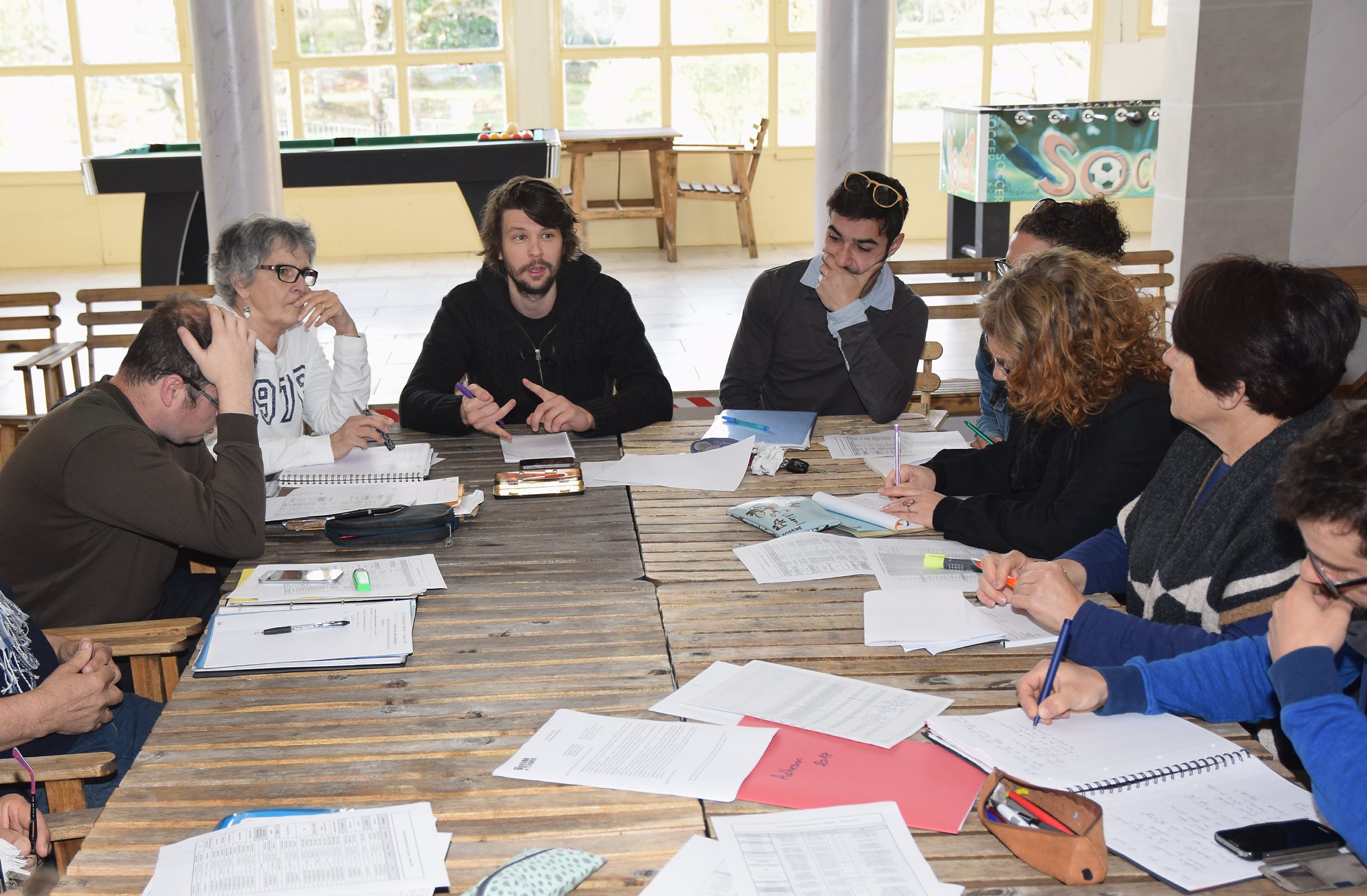 Les organisateurs donnent les consignes  