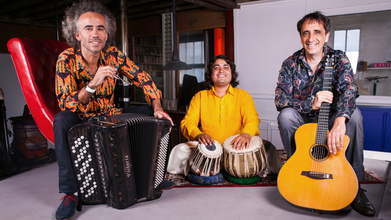 J. M. F.: Un voyage musical en Caravelle!