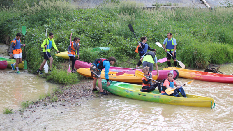 Astarac Arros en Gascogne les jeunes dans la course