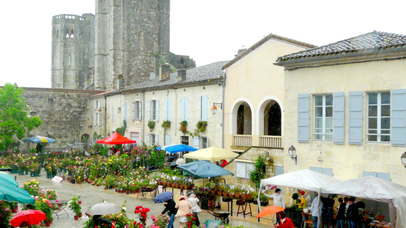 LA ROMIEU: Marché aux rosiers