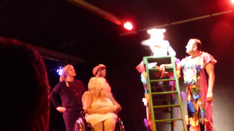 Monlézun le petit théâtre des collines
