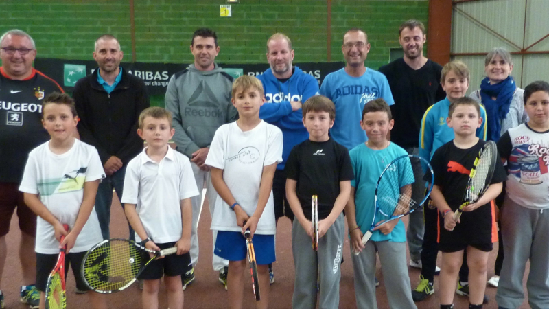 Valence-sur-Baïse- Bon comportement de nos jeunes tennismen.