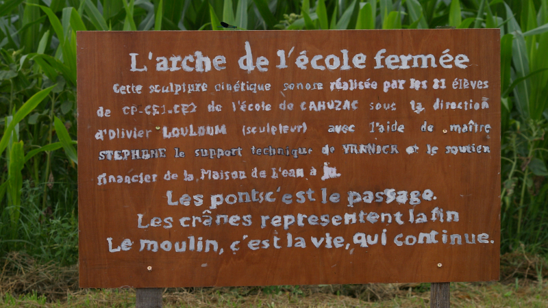 Ecoles solidaires et présentes pour l'inauguration du souvenir d'une école