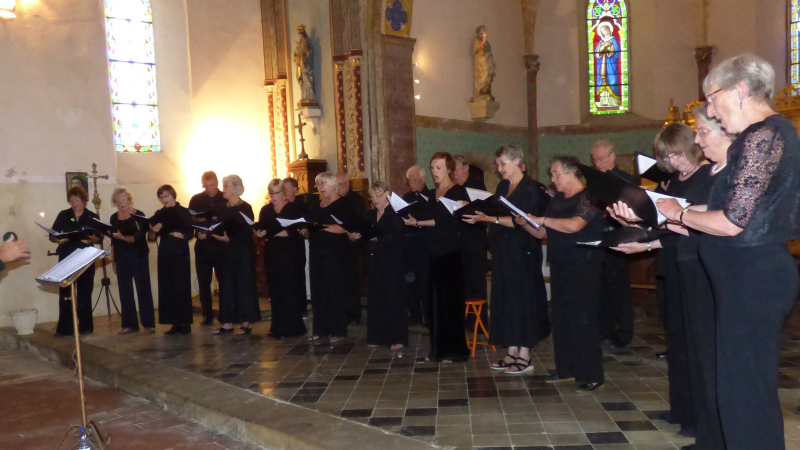 Tillac un beau concert avec les Saint Martin Singers