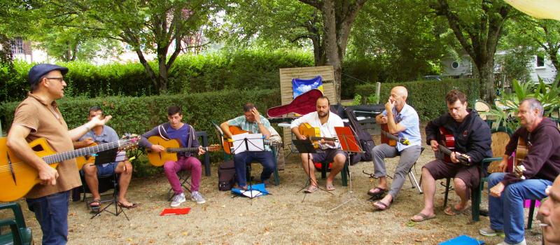 Un premier stage de "Jazz Manouche" au camping