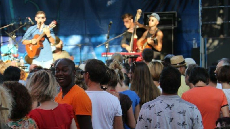 Tempo Latino - Ambiance chaud devant !...