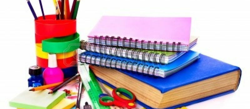 Carrefour Auch transforme les cahiers usagés  en fournitures scolaires pour le Secours populaire français