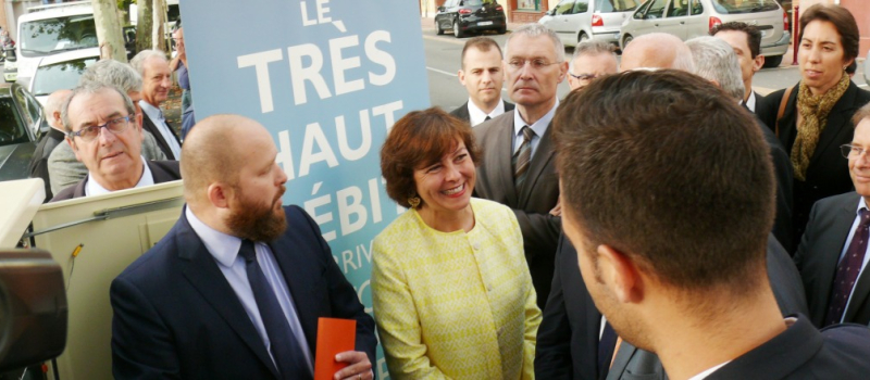 Gers numérique en présence de la présidente de Région, Carole Delga, a inauguré l'accès fibre optique pour le 1er abonné d'un réseau public