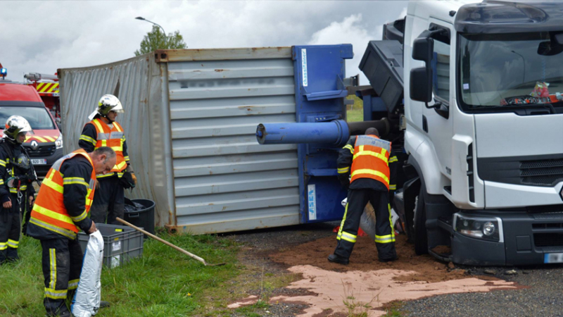 22 tonnes de maïs sur la chaussée