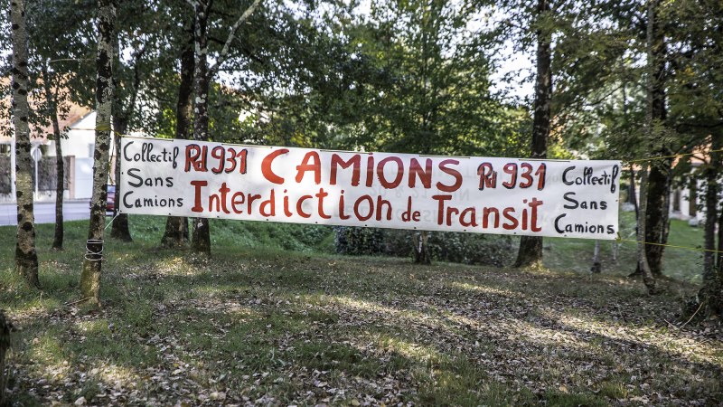 Nogaro – [À jour le 16.10] Des banderoles anti-camions