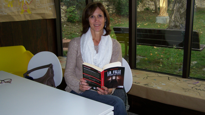 Soirée polar avec Patricia Hespel auteure de " La fille derrière la porte" à la médiathèque de Saint-Clar