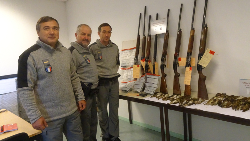 Lutte contre la chasse aux alouettes avec des moyens prohibés 