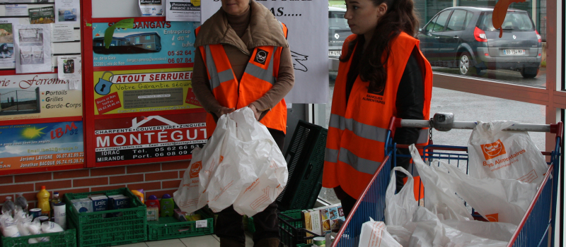 Banque alimentaire on donne de bon coeur