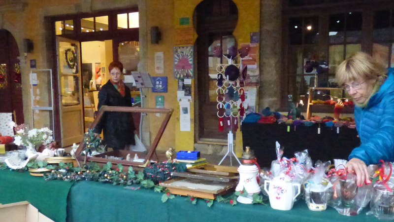 belle affluence au marché De Noël