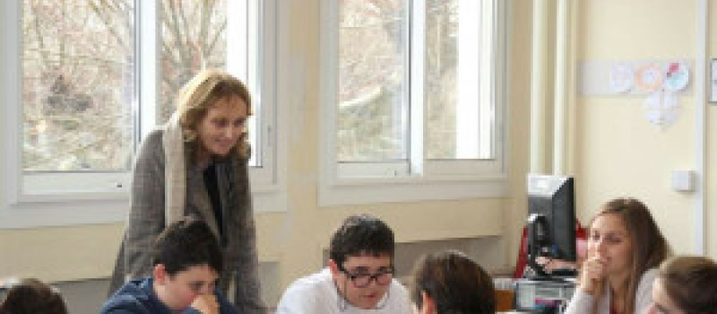 Guylène Esnault, directrice académique en visite