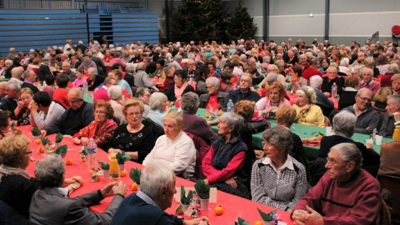 Un goûter de Noël du CIAS en chansons