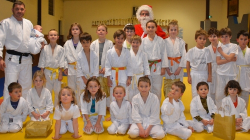 Les jeunes judokas ont reçu le Père Noël