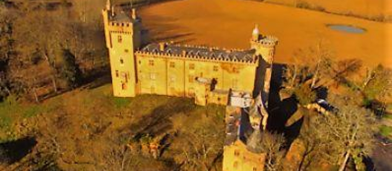 Il faut sauver le château !