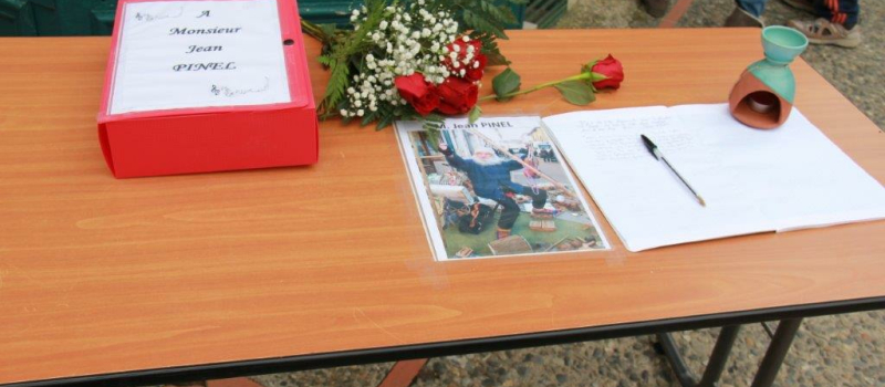 Hommage à Jean Pinel, le professeur de musique du marché