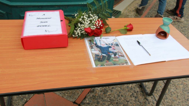 Hommage à Jean Pinel, le professeur de musique du marché