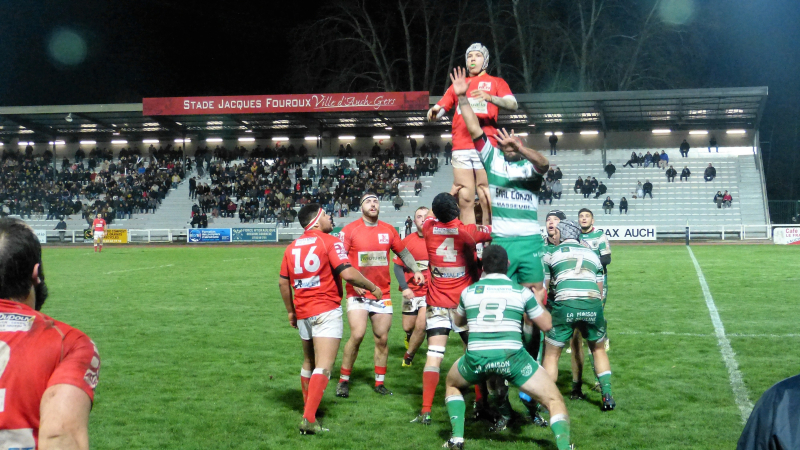 AUCH ;  le RCA  - MASSEUBE  22-5
