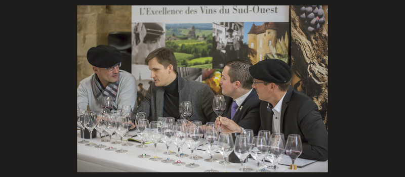 L’assemblage du Faîte rouge et blanc