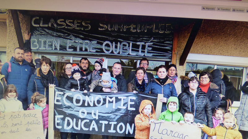 Manifestation des parents d'élèves