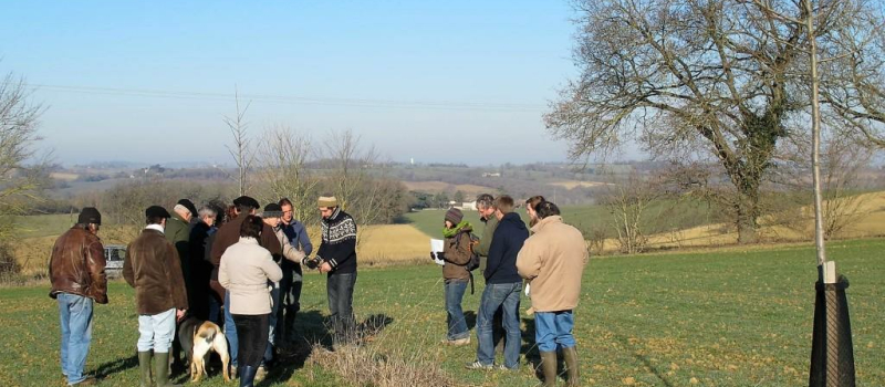 Une délégation d'agriculteurs Picards du Santerre en visite chez des agriculteurs du réseau Agr'eau