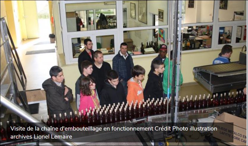Visite des chaînes d'embouteillage