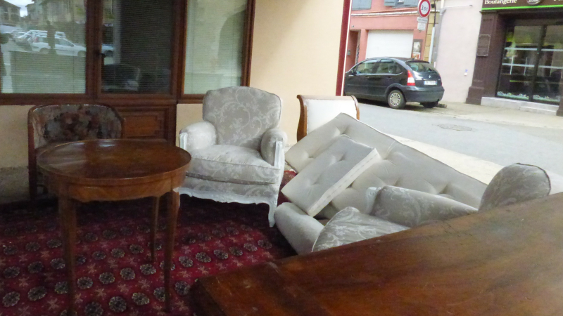 La brocante organisée par les commerçants