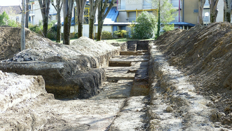 Auch : fouilles  archéologiques ou pas?