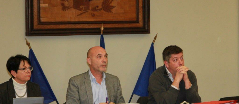 Faute d'atteindre le quorum le conseil municipal annulé.