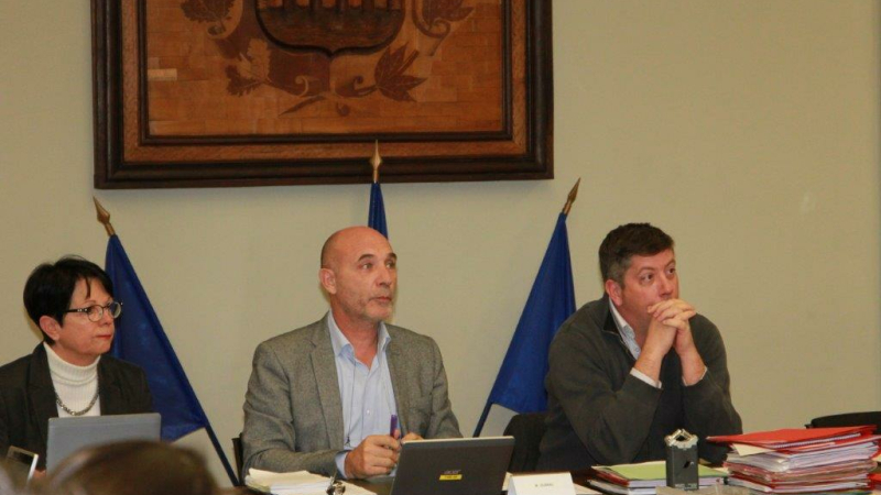 Faute d'atteindre le quorum le conseil municipal annulé.