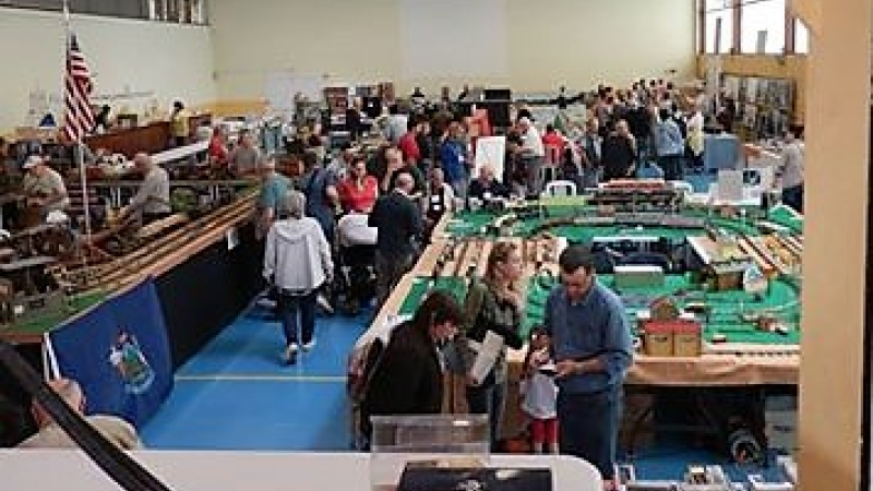 Belle affluence pour le salon du modélisme
