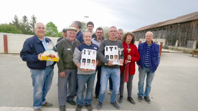 Concours de pétanque