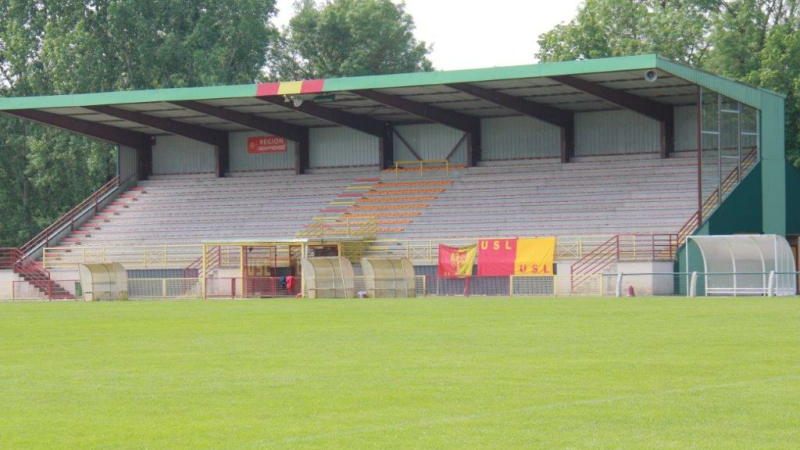 avant match au stade Fernand Lapalu