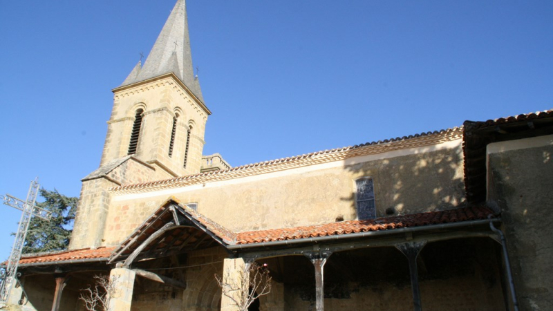 Sainte Dode : Rénovation des peintures murales de l'église.