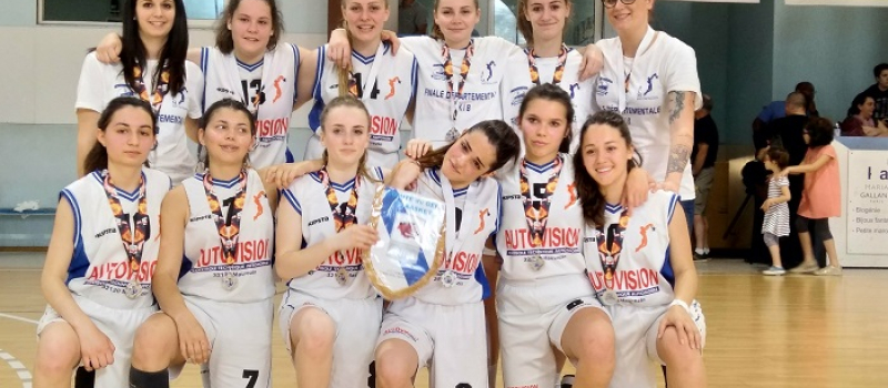 Honorable défaite des Cadettes!