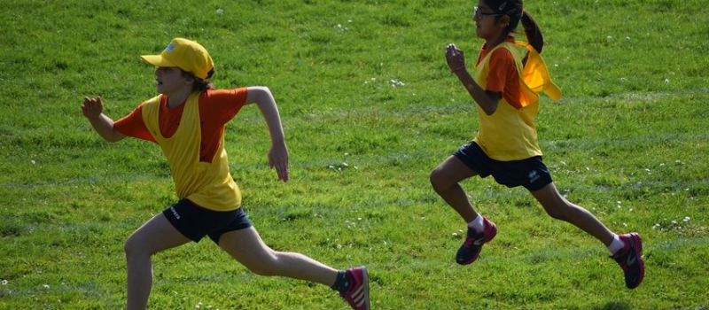 Pratique physique et sportive : entre les discours volontaristes et la réalité du terrain.