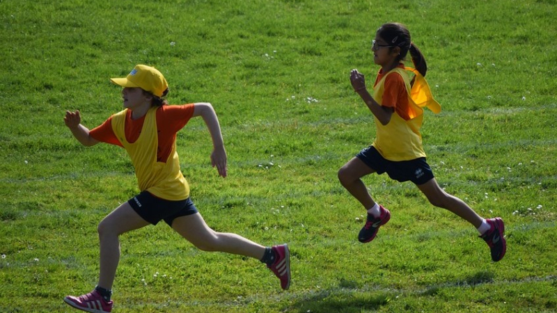 Pratique physique et sportive : entre les discours volontaristes et la réalité du terrain.
