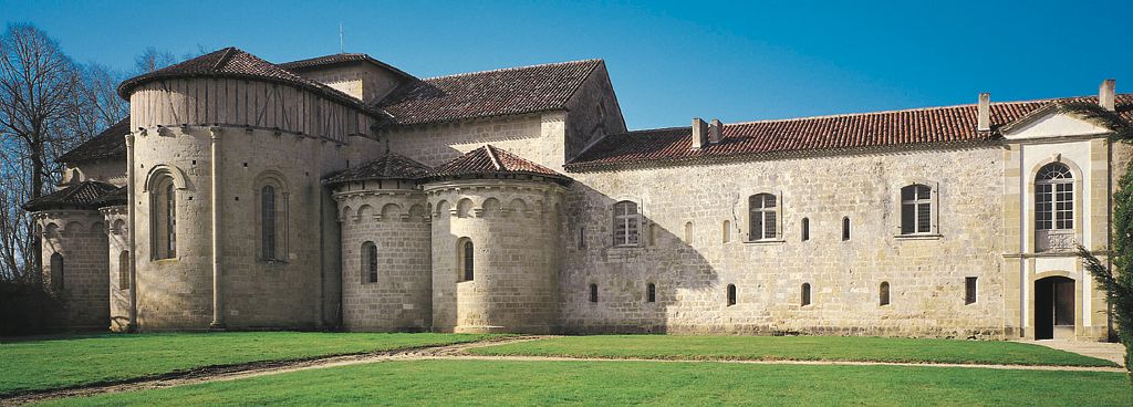 l'abbaye de Flaran (photo de l'abbaye avec accord conservateur)